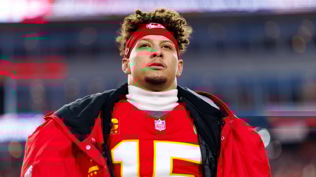 Patrick Mahomes’ grandpa is “holding on” to life to see the quarterback play in the Super Bowl.