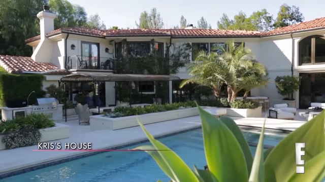 Kris Jenner&#39;s house on Keeping Up With The Kardashians.