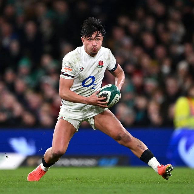 Marcus Smith of England looks for space