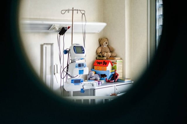 En France, environ 2 260 nouveaux cas de cancers en moyenne ont été détectés chez des enfants (jusqu’à 17 ans) entre 2014 et 2020.