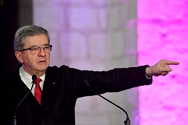 « Pourquoi la France agit-elle en lobbyiste pour abaisser le niveau des garde-fous décidés par l'Europe face aux Gafam ? », s'interroge Jean-Luc Mélenchon.