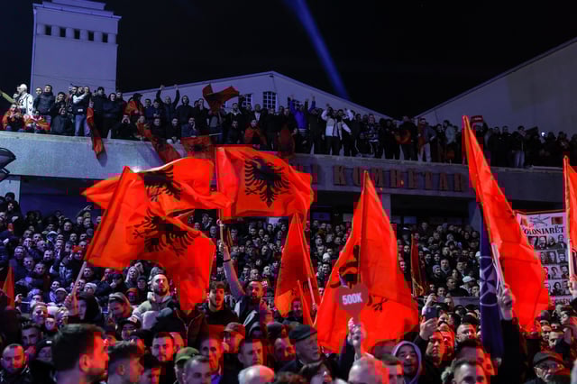 Supporters of the Self-Determination party attend the closing electoral rally for the upcoming parliamentary elections, in Pristina, Kosovo February 7, 2025. REUTERS/Valdrin Xhemaj