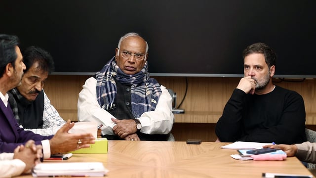 Congress chief Mallikarjun Kharge and Lok Sabha LoP Rahul Gandhi during a meeting with party leaders. 