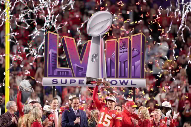 Ob Patrick Mahomes und die Chiefs wieder im Konfetti feiern können? Es wäre ein historischer Erfolg