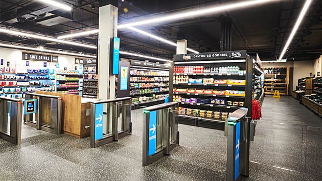 Nur wer sich registriert, darf die modernste Aldi-Filiale betreten.