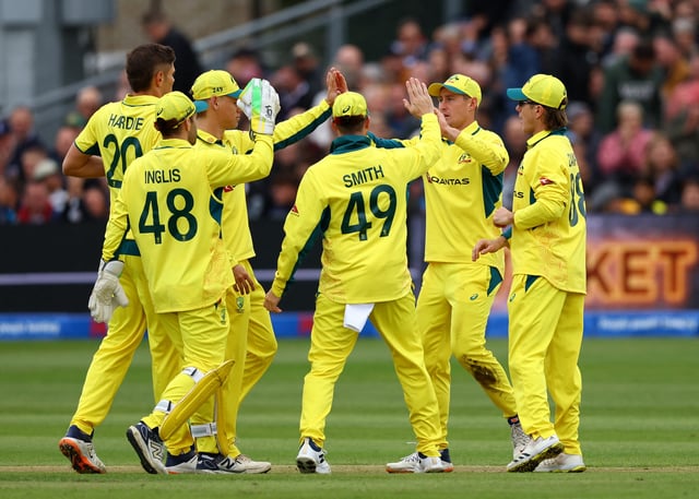 Cricket - Fifth One Day International - England v Australia - Bristol County Ground, Bristol, Britain - September 29, 2024 Australia's Marnus Labuschagne celebrates with teammates after taking a catch to dismiss England's Phil Salt off the bowling of Australia's Aaron Hardie Action Images via Reuters/Matthew Childs/File Photo