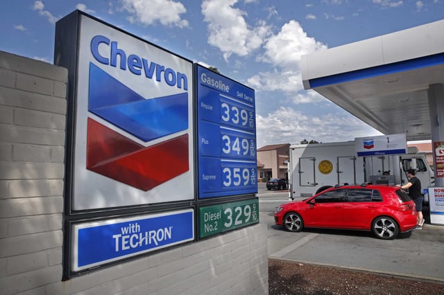 Chevron plans to lay off 15% to 20% of its global workforce to cut $3 billion in costs by 2026, according to an internal memo released Wednesday. 