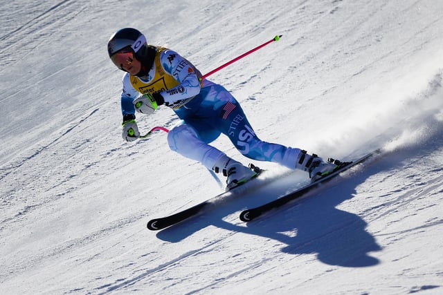 Alpine Skiing - FIS Alpine World Ski Championships - Women's Downhill Training - Saalbach, Austria - February 5, 2025 Lindsey Vonn of the U.S. in action REUTERS/Lisi Niesner/File Photo