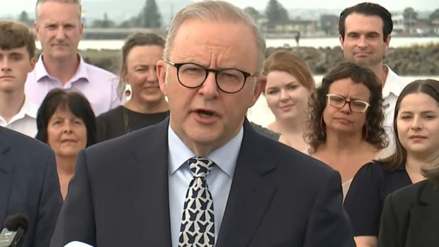Prime Minister Anthony Albanese was heckled during a press conference in Wollongong by a group that says they want an offshore wind farm inquiry fast-tracked.