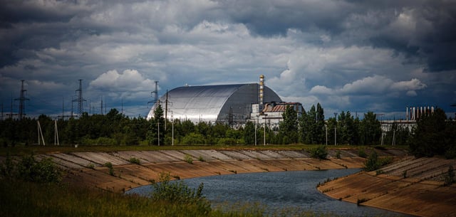 Ein Archivfoto zeigt den Sarkophag in Tschernobyl