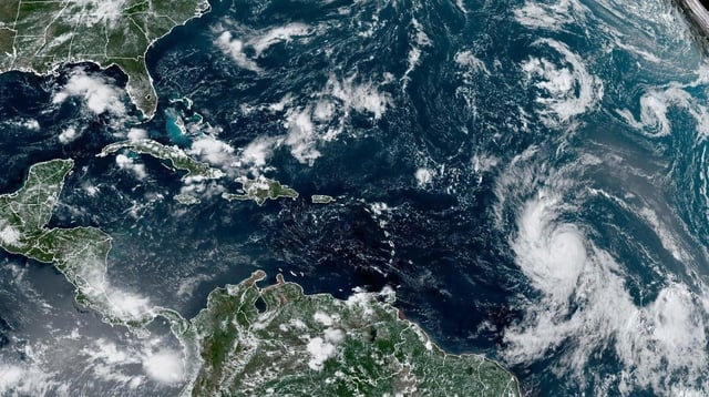 Photo: NOAA (AP)