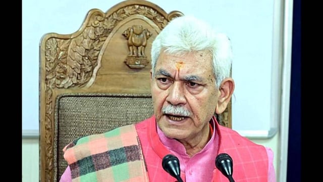 Jammu and Kashmir lieutenant governor Manoj Sinha on Saturday sacked three government employees, including a police constable, for their terror links. (HT file photo)