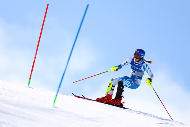 Alpine Skiing - FIS Alpine World Ski Championships - Women's Slalom - Saalbach, Austria - February 15, 2025 Mikaela Shiffrin of the U.S. in action REUTERS/Lisi Niesner