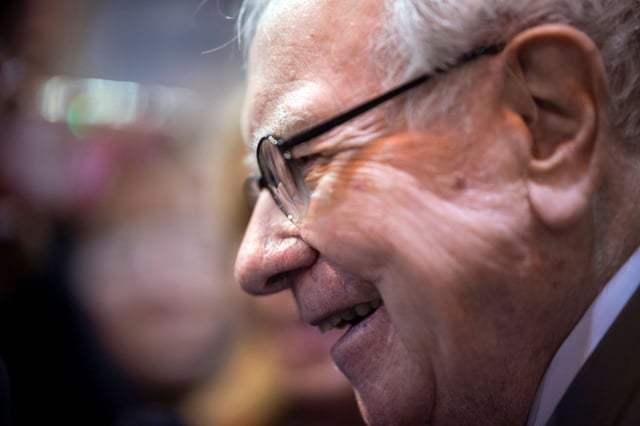 Warren Buffett, CEO of Berkshire Hathaway, speaks to the press as he arrives at the 2019 annual shareholders meeting in Omaha, Nebraska, May 4, 2019.