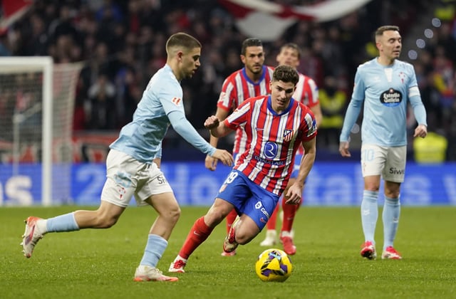 Soccer Football - LaLiga - Atletico Madrid v Celta Vigo - Metropolitano, Madrid, Spain - February 15, 2025 Atletico Madrid's Julian Alvarez in action REUTERS/Ana Beltran