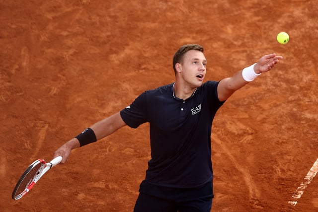 Tennis - Italian Open - Foro Italico, Rome, Italy - May 13, 2024  Serbia's Hamad Medjedovic in action during his round of 32 match against Russia's Daniil Medvedev REUTERS/Guglielmo Mangiapane/File Photo