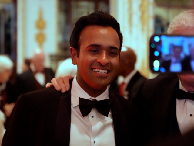 Vivek Ramaswamy arrives before President-elect Donald Trump speaks during an America First Policy Institute gala at his Mar-a-Lago estate, Thursday, Nov. 14, 2024, in Palm Beach, Fla. (AP Photo/Alex Brandon).