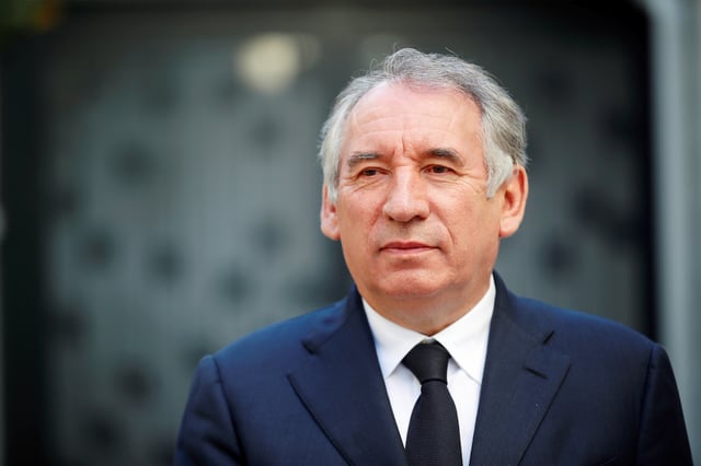 Portrait du Premier ministre François Bayrou.