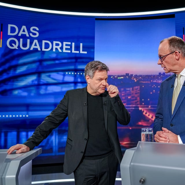 Grünen-Kanzlerkandidat Robert Habeck und Friedrich Merz, Kanzlerkandidat der Union, haben sich im Quadriell bei RTL vorsichtige Koalitionssignale gesendet.