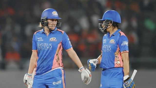 Nat Sciver-Brunt (left) scored a 39-ball 57 to star in MI’s win. (WPL)