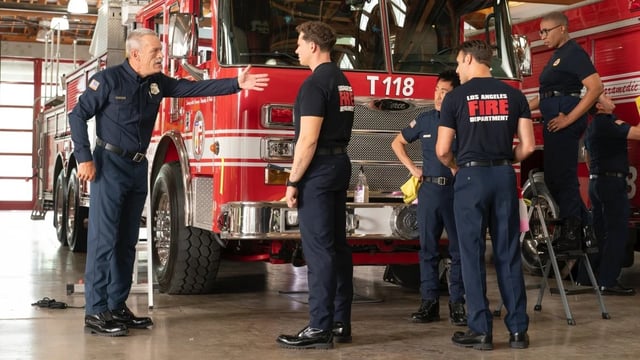 Brian Thompson, Oliver Stark, Kenneth Choi, Ryan Guzman and Aisha Hinds in "9-1-1" (Credit: ABC)