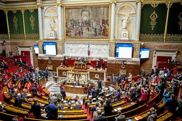 La mesure de création d'un impôt plancher sur la fortune (IPF) a récolté 116 voix pour et 39 contre à l'Assemblée nationale, jeudi 20 février 2025. 
