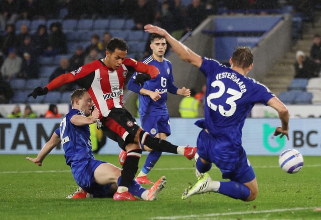 Soccer Football - Premier League - Leicester City v Brentford - King Power Stadium, Leicester, Britain - February 21, 2025 Brentford's Fabio Carvalho scores their fourth goal REUTERS/Chris Radburn