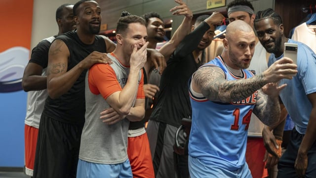 This image released by Netflix shows Chet Hanks as Travis Bugg in “Running Point.” Pepperdine University has filed a lawsuit against Netflix over the show’s fictional basketball team, alleging that it strongly resembles the university’s actual squad, and that the show has “misappropriated” Pepperdine’s trademarks. (Katrina Marcinowski/Netflix via AP)