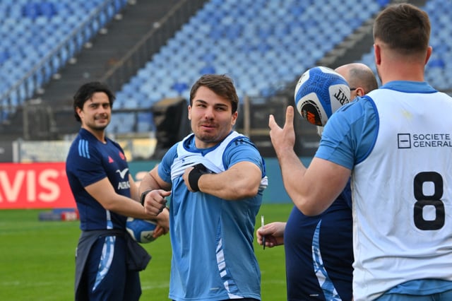 Antoine Dupont ce samedi au Stadio Olim^pico lors de l’entraînement du capitaine.