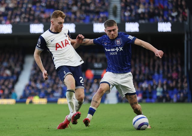 Soccer Football - Premier League - Ipswich Town v Tottenham Hotspur - Portman Road, Ipswich, Britain - February 22, 2025 Tottenham Hotspur's Dejan Kulusevski in action with Ipswich Town's Leif Davis REUTERS/Chris Radburn