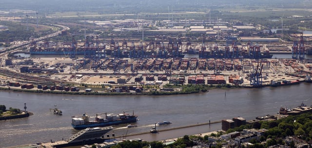 Blick über den Hafen von Hamburg