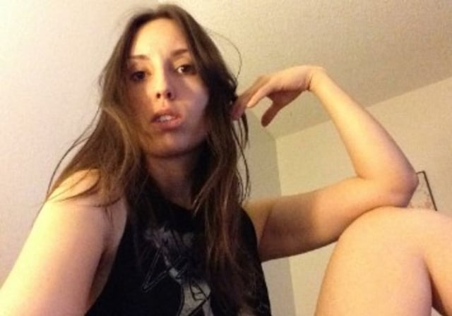Aurora Phelps is accused of using online dating apps to lure older men to meet her in person.