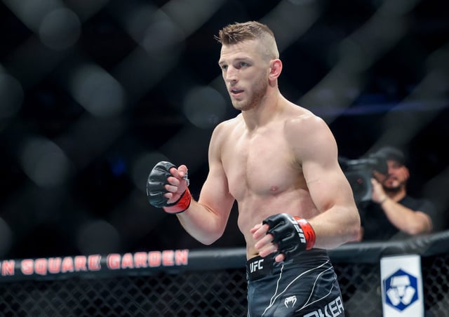 Dan Hooker and Claudio Puelles during UFC 281 at Madison Square Garden.