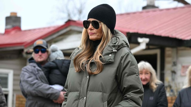 Corporate America's revised Trump allegiance may undo Anna Wintour's infamous snub that prevented First Lady Melania Trump from making the Vogue cover.