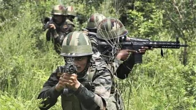 The Border Security Force shot dead an intruder and foiled an infiltration bid along the international border in Pathankot early on Wednesday. (Representational photo)