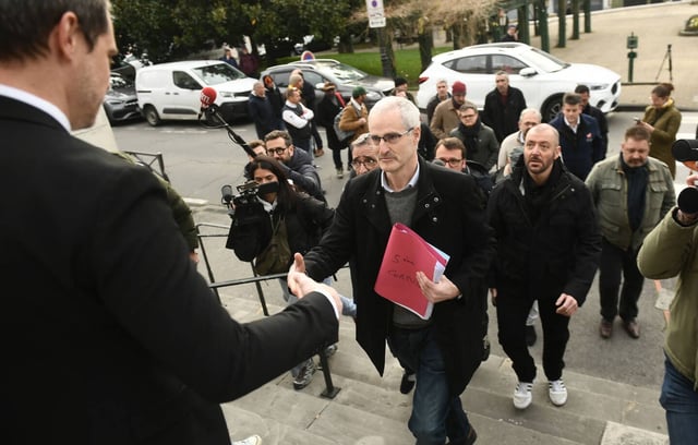Le porte-parole des victimes de l'école Bétharram, Alain Esquerre, rencontre le procureur de la République de Pau, Rodolphe Jarry, le 27 février.