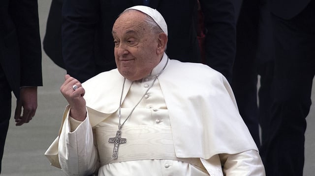 Pope Francis has instructed staff get to grips with a cash crisis at the Vatican
