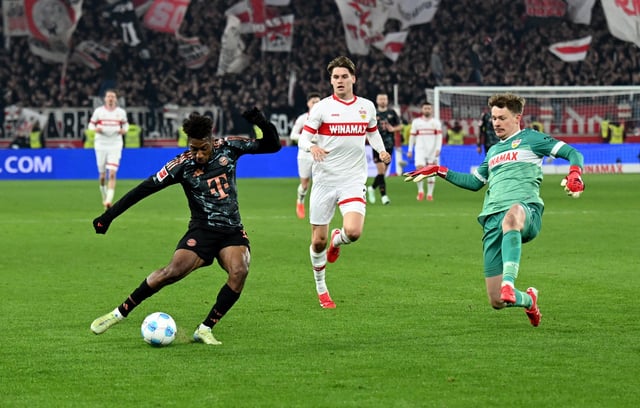 Soccer Football - Bundesliga - VfB Stuttgart v Bayern Munich - MHPArena, Stuttgart, Germany - February 28, 2025 Bayern Munich's Kingsley Coman scores their third goal REUTERS/Angelika Warmuth