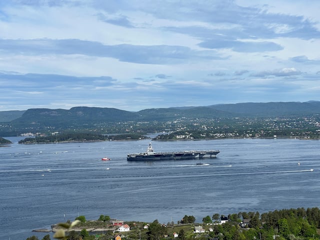 U.S. aircraft carrier USS Gerald R. Ford sails on the Oslo fjord towards Oslo, Norway May 24, 2023. REUTERS/Victoria Klesty/File Photo