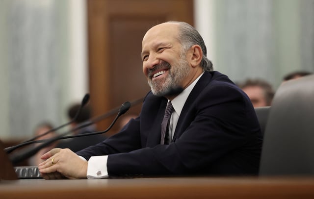 Howard Lutnick, U.S. President Donald Trump's nominee to be commerce secretary, testifies before a Senate Commerce Committee confirmation hearing on Capitol Hill in Washington, U.S., January 29, 2025. REUTERS/Kevin Lamarque/File Photo