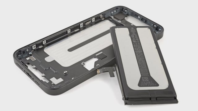 iPhone 16e is as repairable as its other family members.