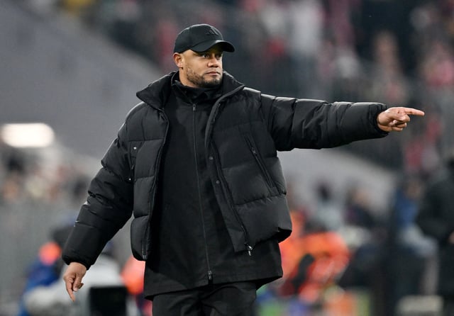 Soccer Football - Champions League - Knockout Phase Playoff - Second Leg - Bayern Munich v Celtic - Allianz Arena, Munich, Germany - February 18, 2025 Bayern Munich coach Vincent Kompany REUTERS/Angelika Warmuth/ File Photo