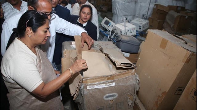 CM Rekha Gupta at an inspection of GTB Hospital. (HT Photo)