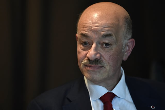 Les deux ex-dirigeants de la Caisse des dépôts condamnés dans une affaire de recel et de favoritisme