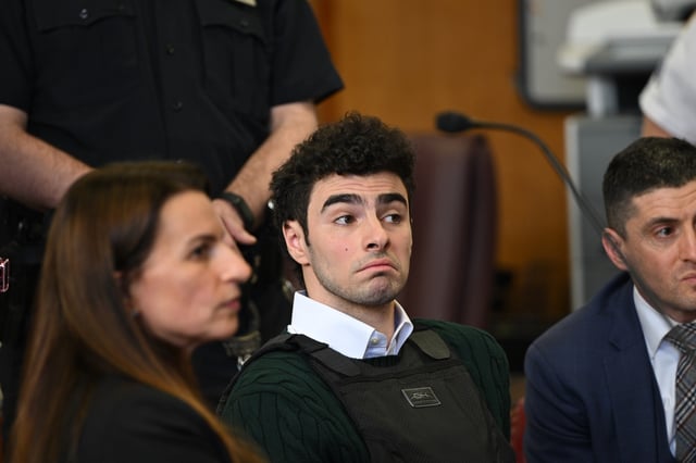 Luigi Mangione appears at a hearing for the murder of UHC CEO Brian Thompson at Manhattan Criminal Court on February 21, 2025 in New York City.