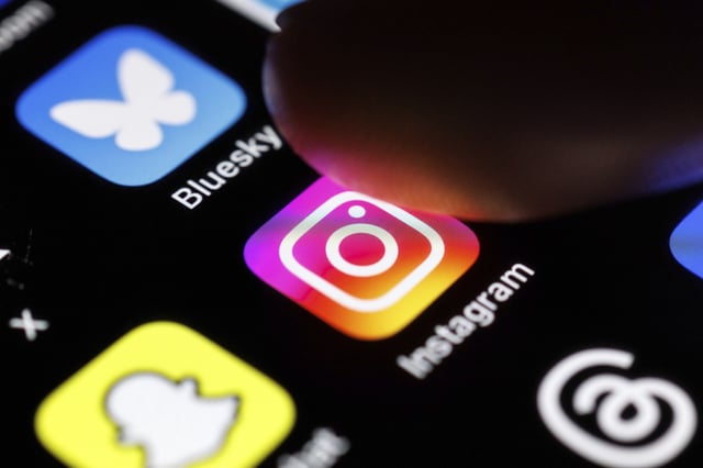 The logo of the Instagram app can be seen on the display of a smartphone on 19.02.2025. File image.
