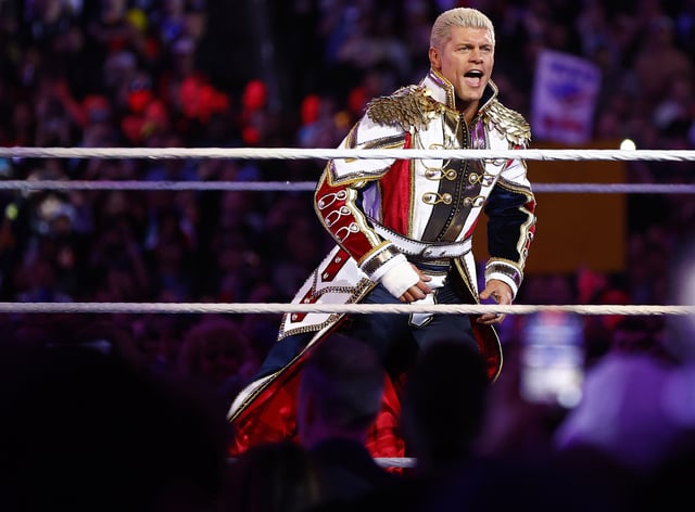 NGLEWOOD, CALIFORNIA - APRIL 02: (L-R) Cody Rhodes wrestles Roman Reigns for Undisputed WWE Universal Title Match during WrestleMania Goes Hollywood at SoFi Stadium on April 02, 2023 in Inglewood, California.