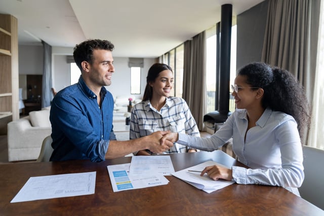 The dip in mortgage rates should entice both buyers and sellers back into the market, Zillow senior economist says.