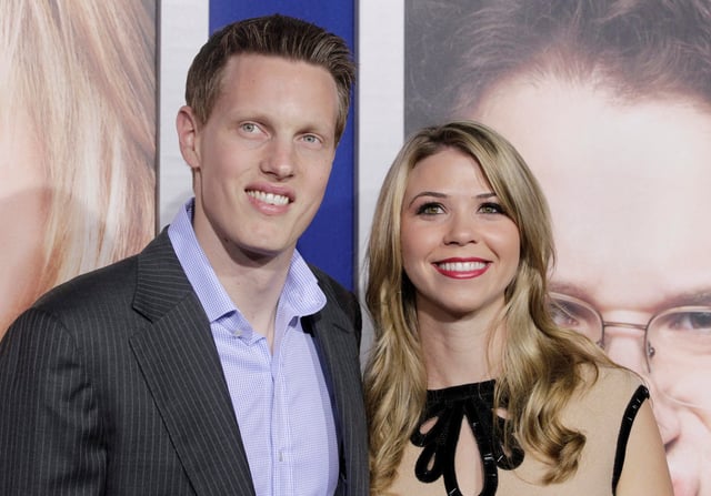 David Ellison, CEO and founder of Skydance Productions, arrives with his wife Sandra at the premiere of "The Guilt Trip" starring Barbara Streisand and Seth Rogen in Los Angeles December 11, 2012./File Photo