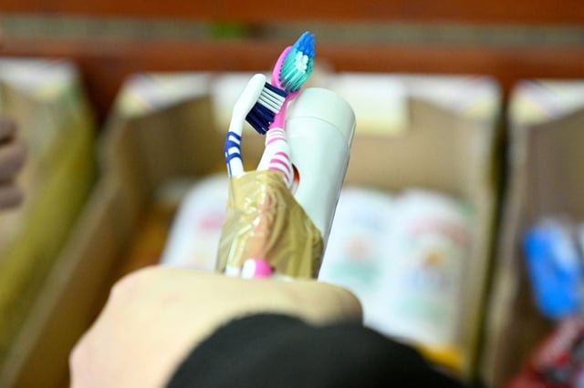 Schoolchildren in England are to get lessons in brushing their teeth as the country grapples with a dental health crisis